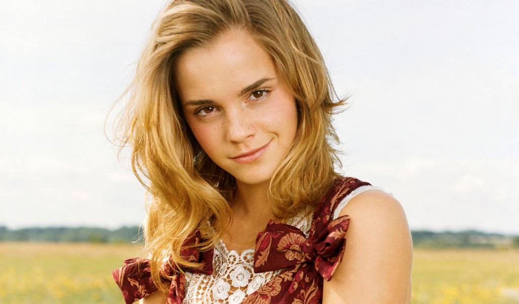 Celebrity Girl Actress Hot Emma-watson