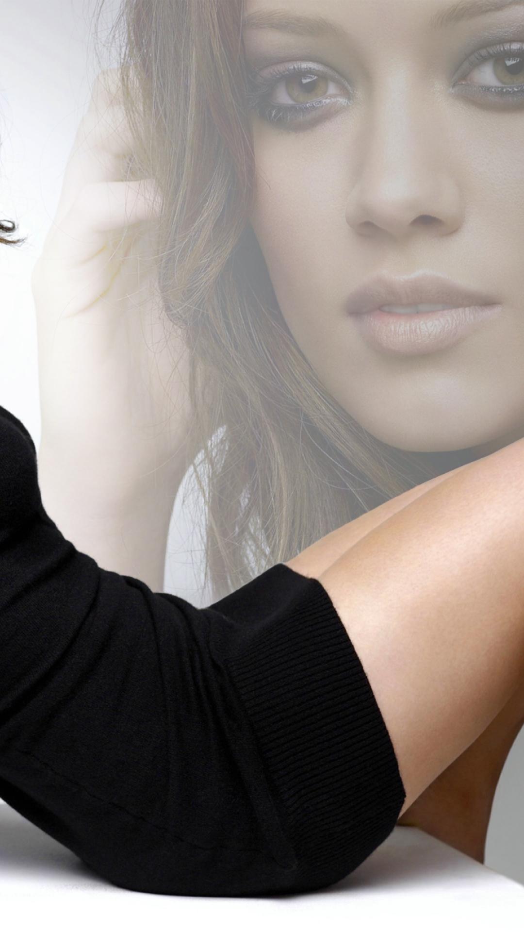 Celebrity Actress Woman Famous