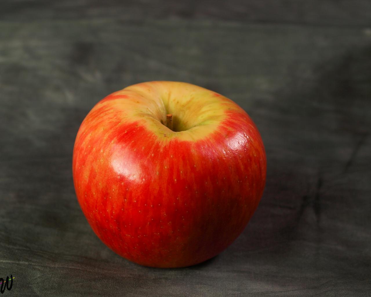 Apple Fruit Ripe Red
