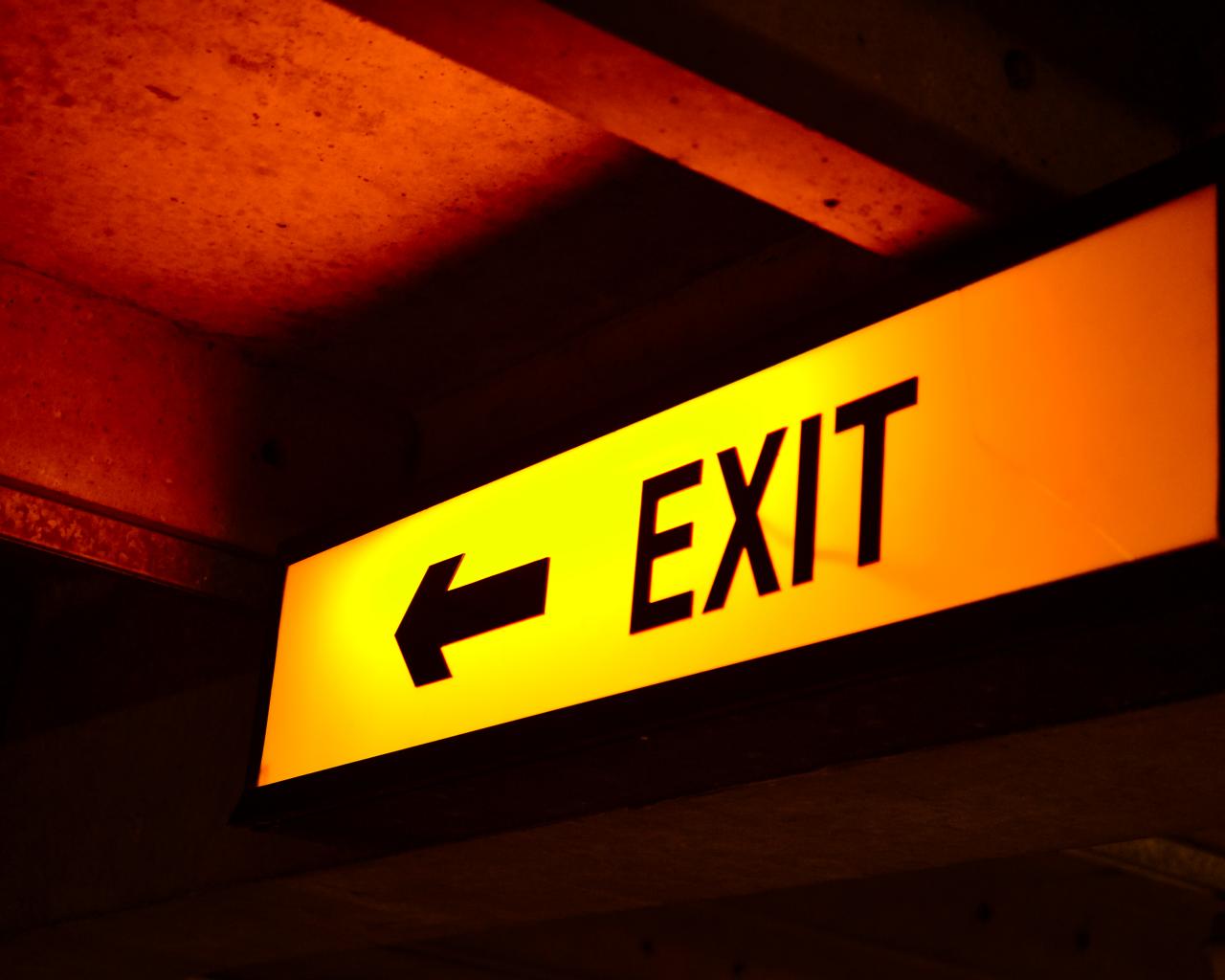Exit Word Pointer Yellow Dark