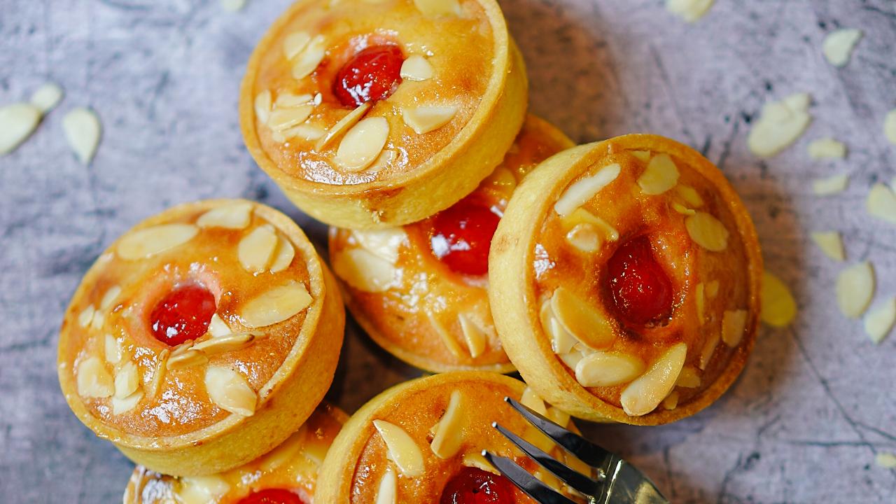 Cakes Fork Dessert
