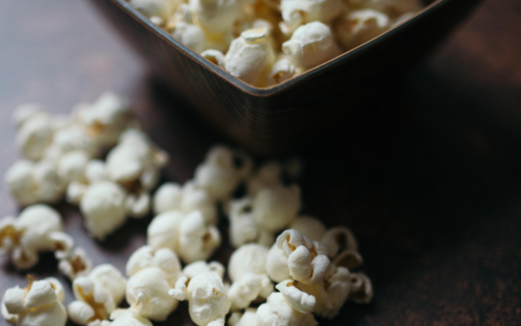 Popcorn Corn Bowl Table