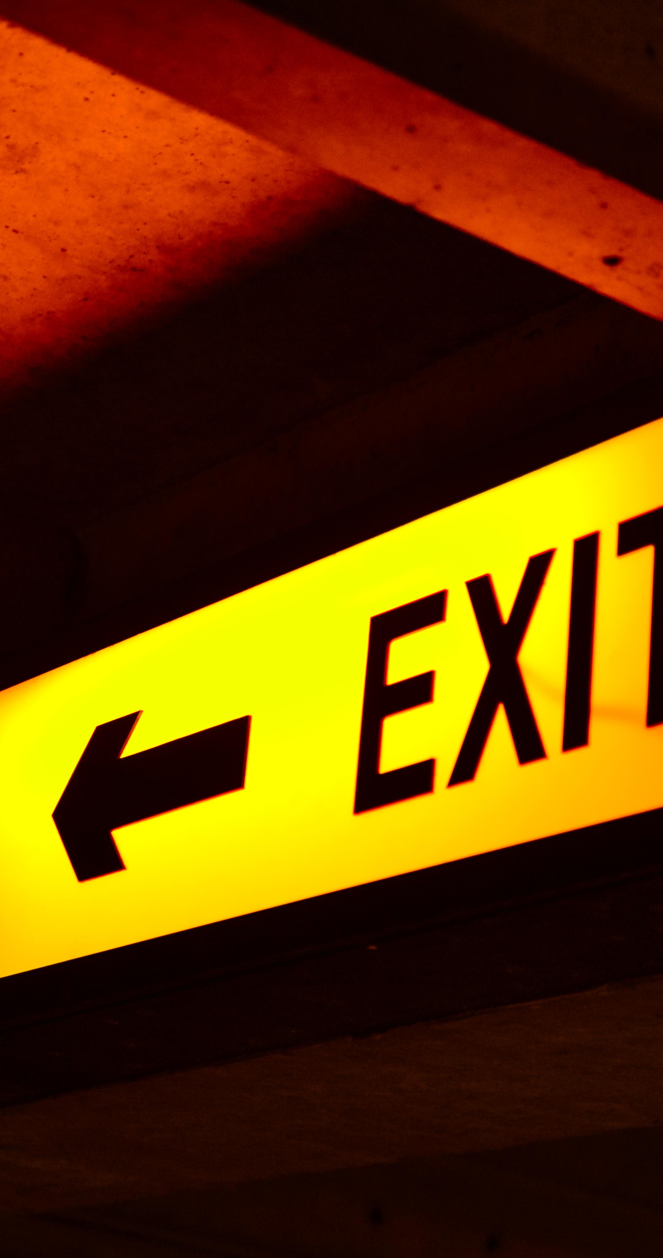 Exit Word Pointer Yellow Dark