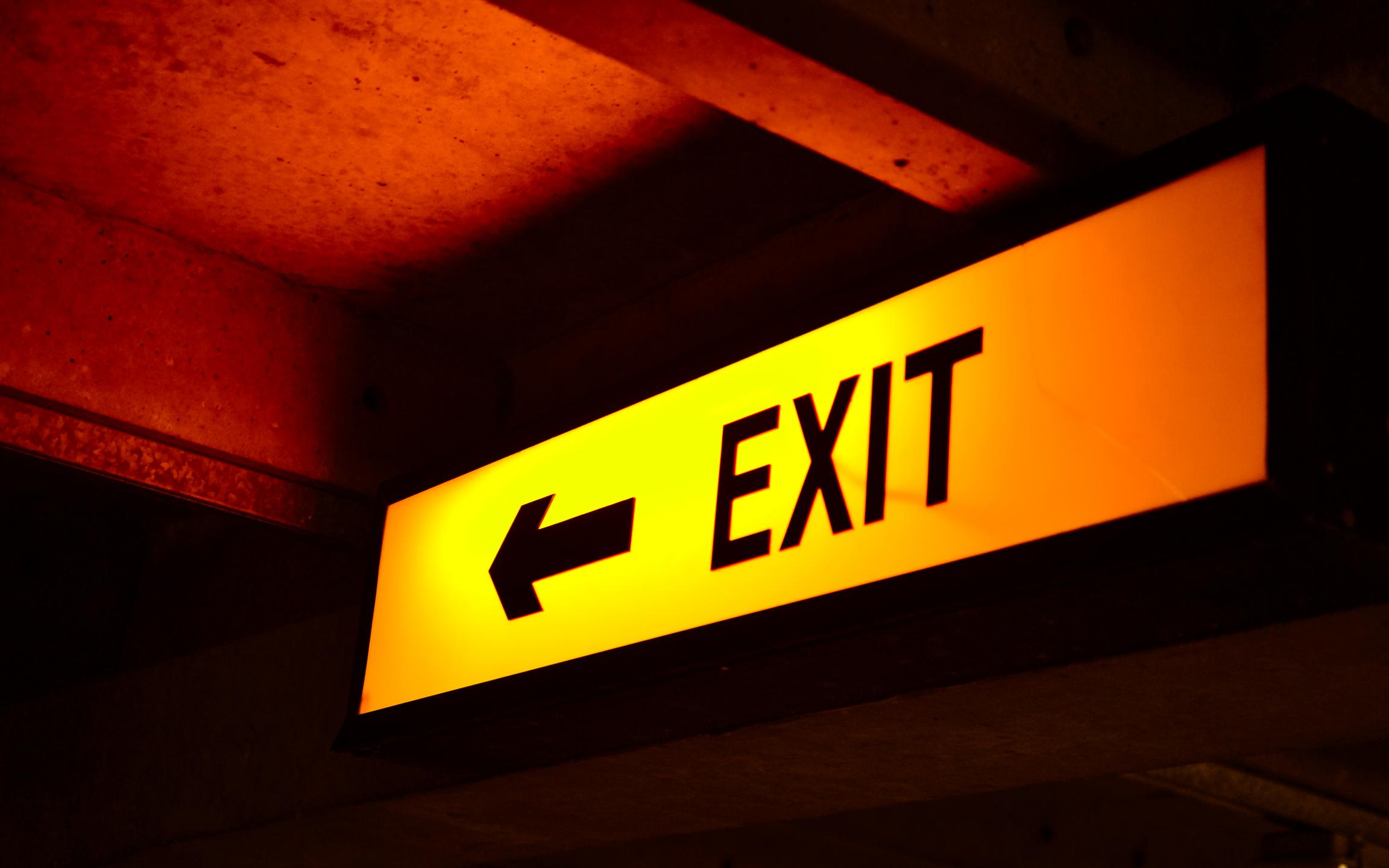 Exit Word Pointer Yellow Dark