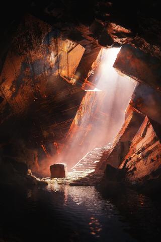 Cave Ruins Chest Dark