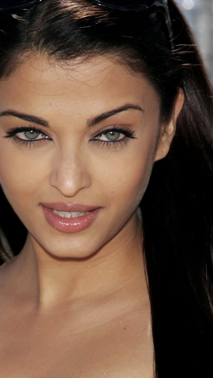 Celebrity Model Girl Beautiful Aishwarya-rai